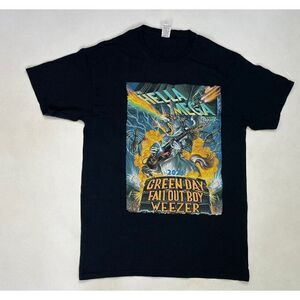 The Hella Mega Tour 2021 Graphic T-shirt Women Medium Black Music